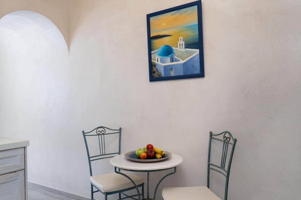 Thousand Stars Suites&Rooms Kamari  Luaran gambar