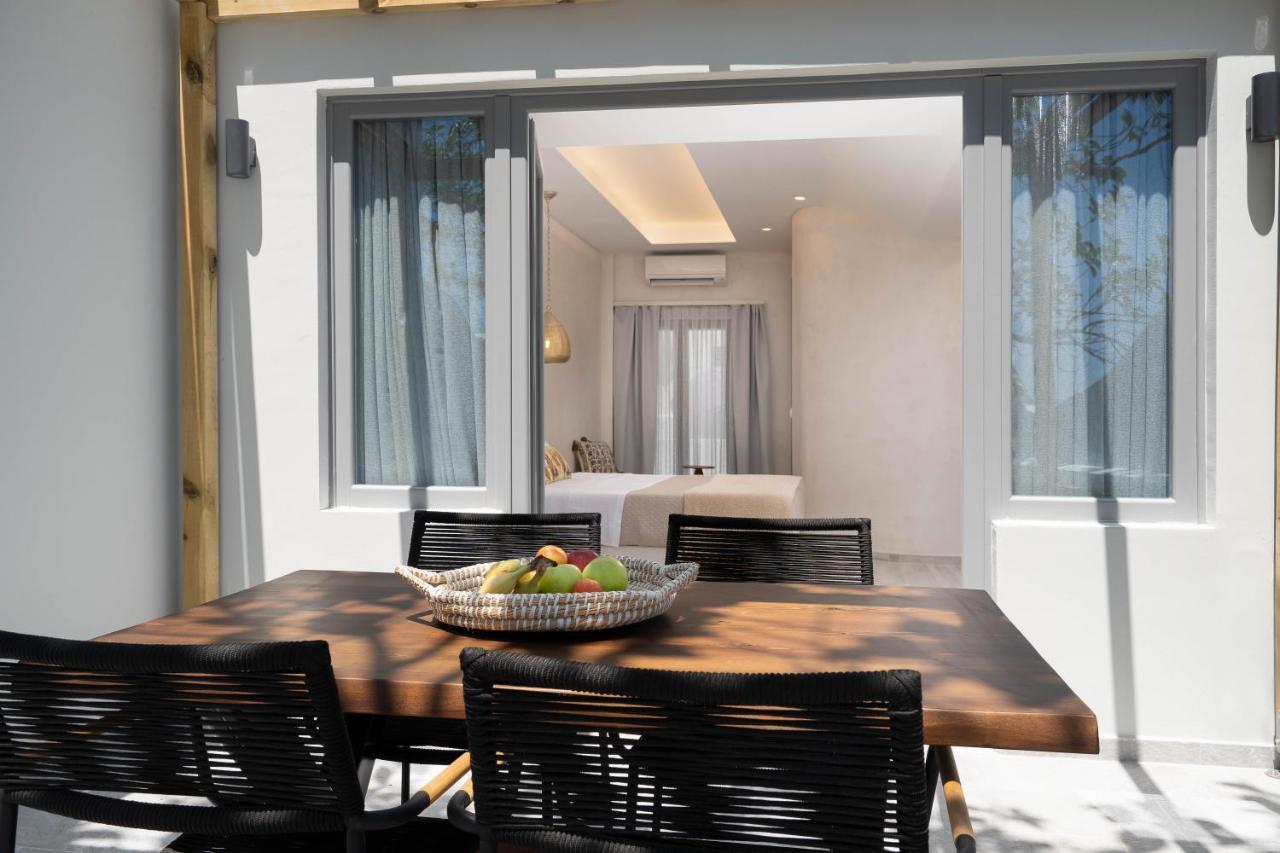 Thousand Stars Suites&Rooms Kamari  Luaran gambar